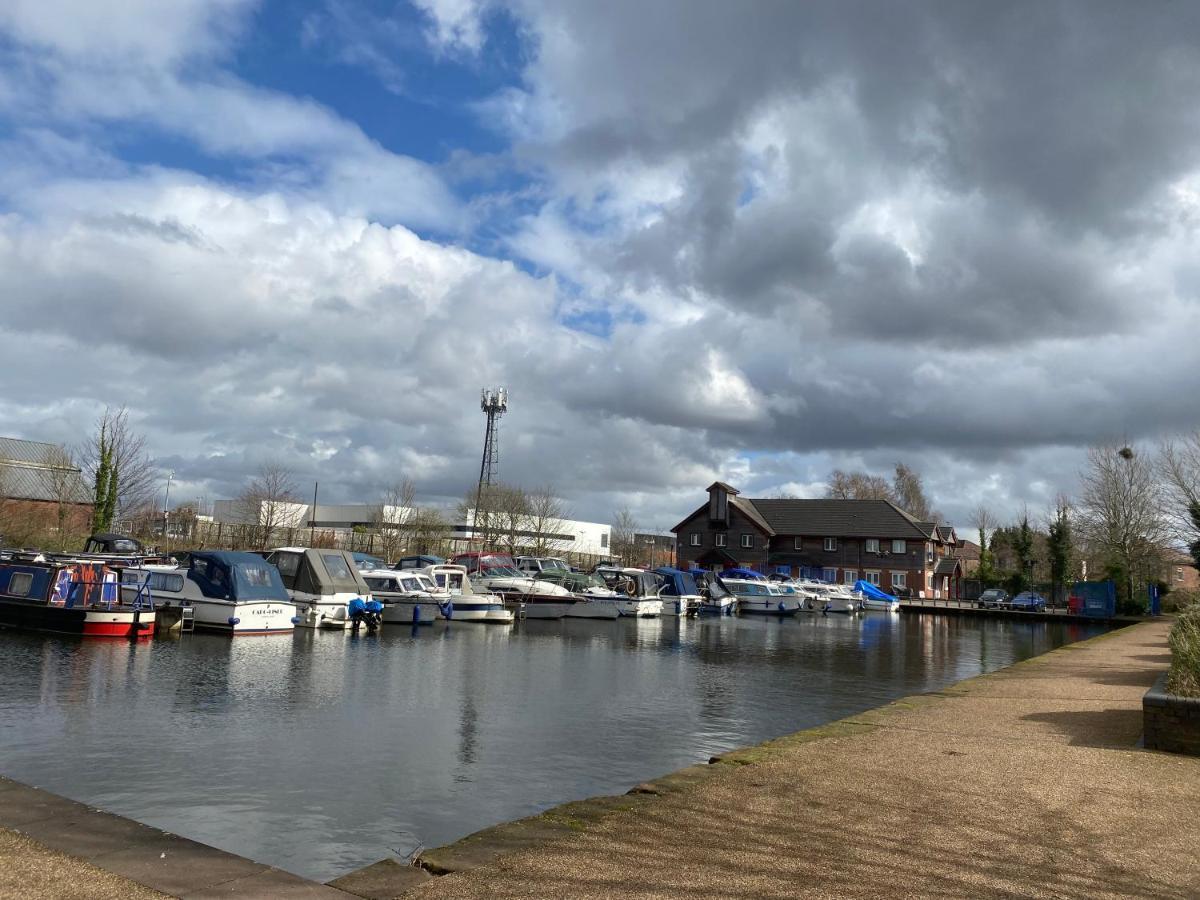 Marine Viewing 2 Bedrooms Flat Manchester Extérieur photo